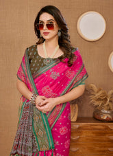 Glossy Looking Saree in Pink